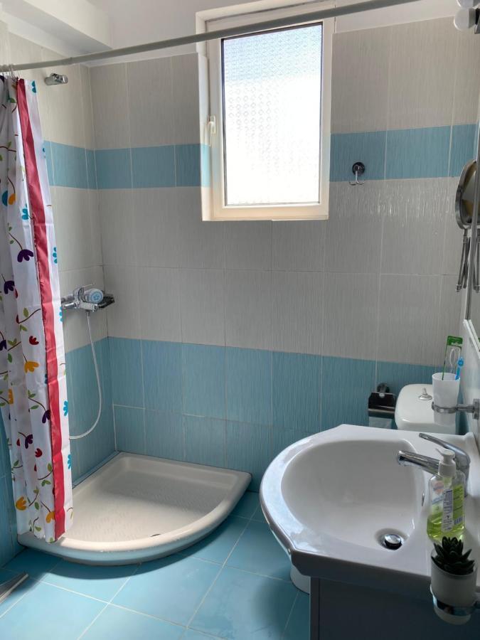Sunny Apartament Saranda Екстер'єр фото