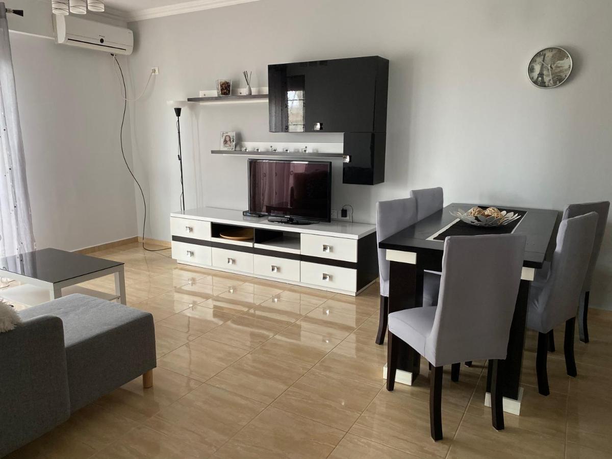 Sunny Apartament Saranda Екстер'єр фото